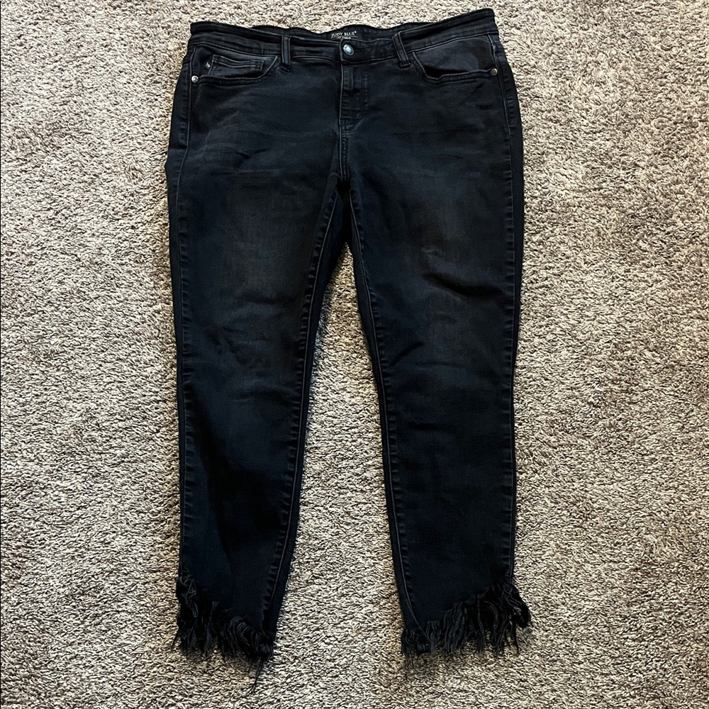 Judy Blue Women’s Black Denim Skinny Fit Frayed Ankle Jeans Size 15/32